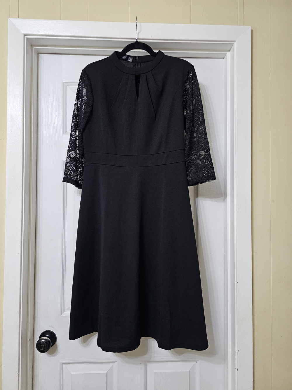 Sophisticated Black Midi Dress with Lace Sleeves